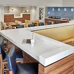Sonesta Simply Suites Memphis East Poplar Pike 